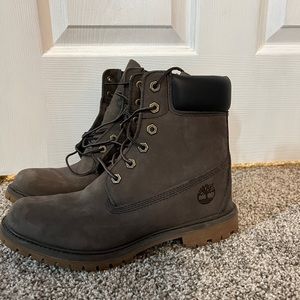 Timberland Boots (Women’s)